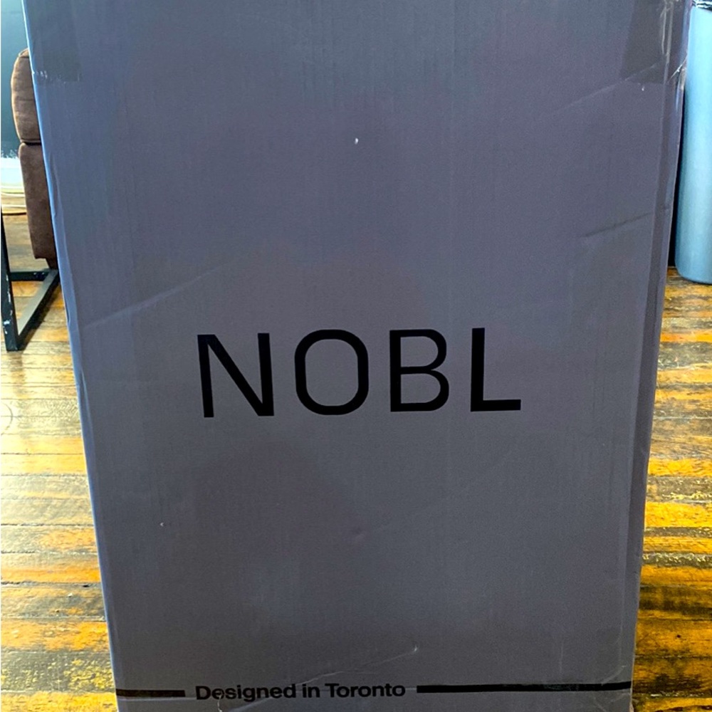 NOBLE CARRY ON SUITCASE